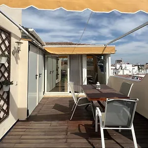 https://sevilla-central-suites-apartamentos-fabiola.es-andalucia.com