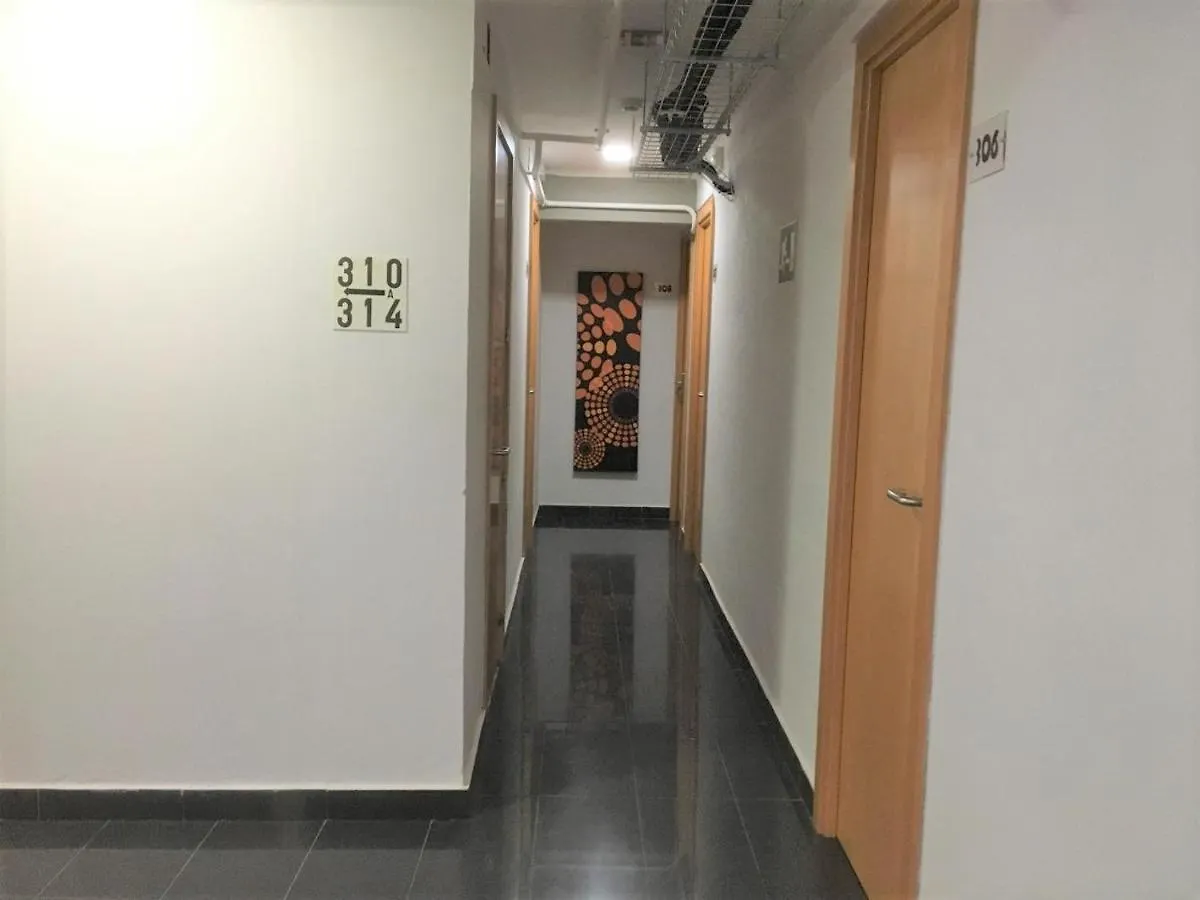 Konukevi Hostal Levante Barselona