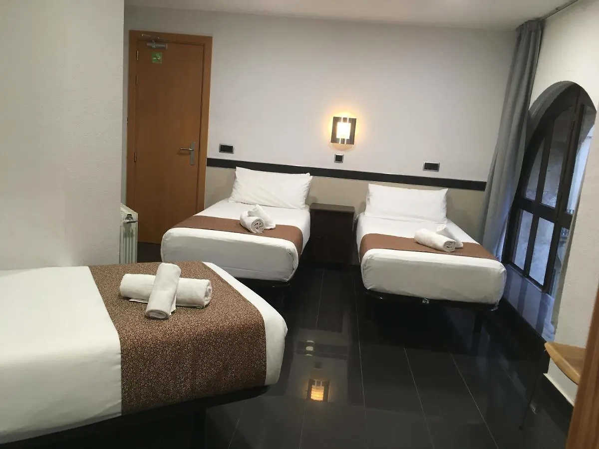 ** Konukevi Hostal Levante Barselona İspanya