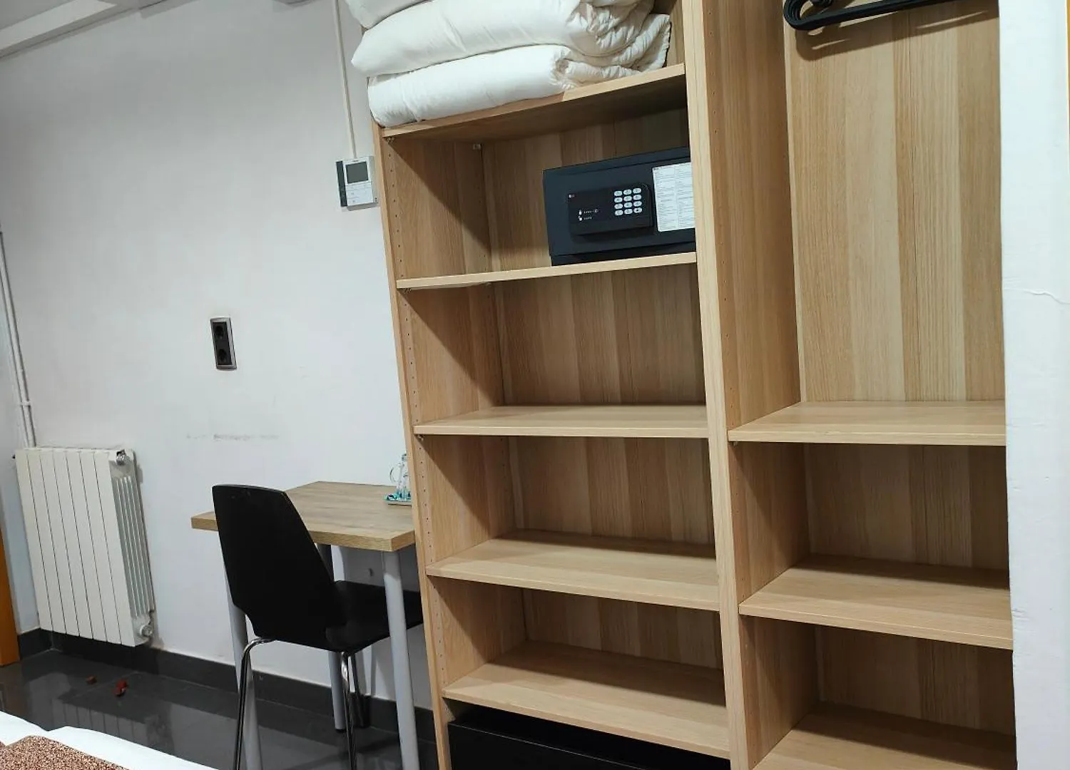 ** Konukevi Hostal Levante Barselona İspanya